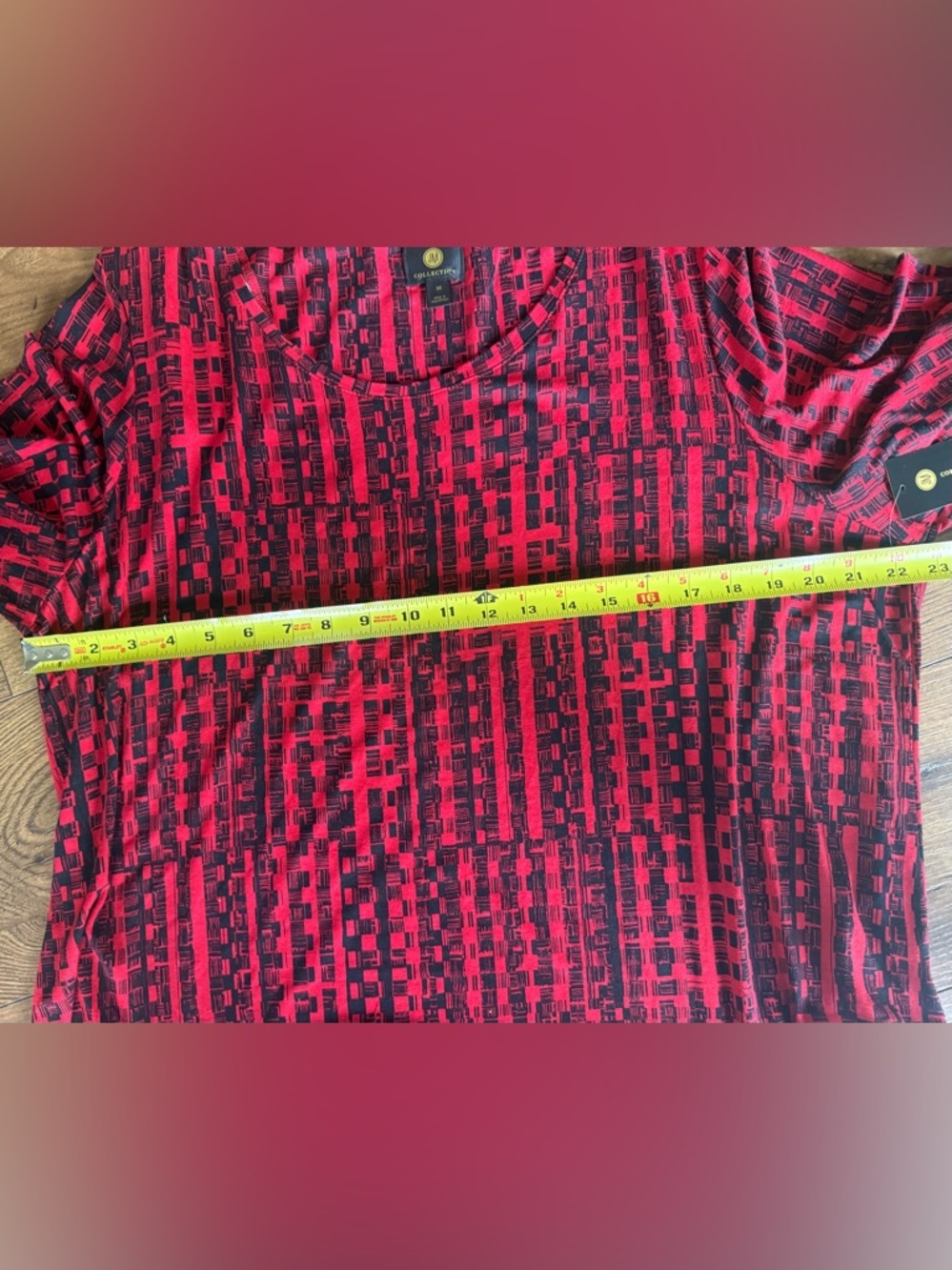 JM Collection 3X Plus Red Black Abstract Tunic Top 3/4 Sleeve NWT - Picture 9 of 9